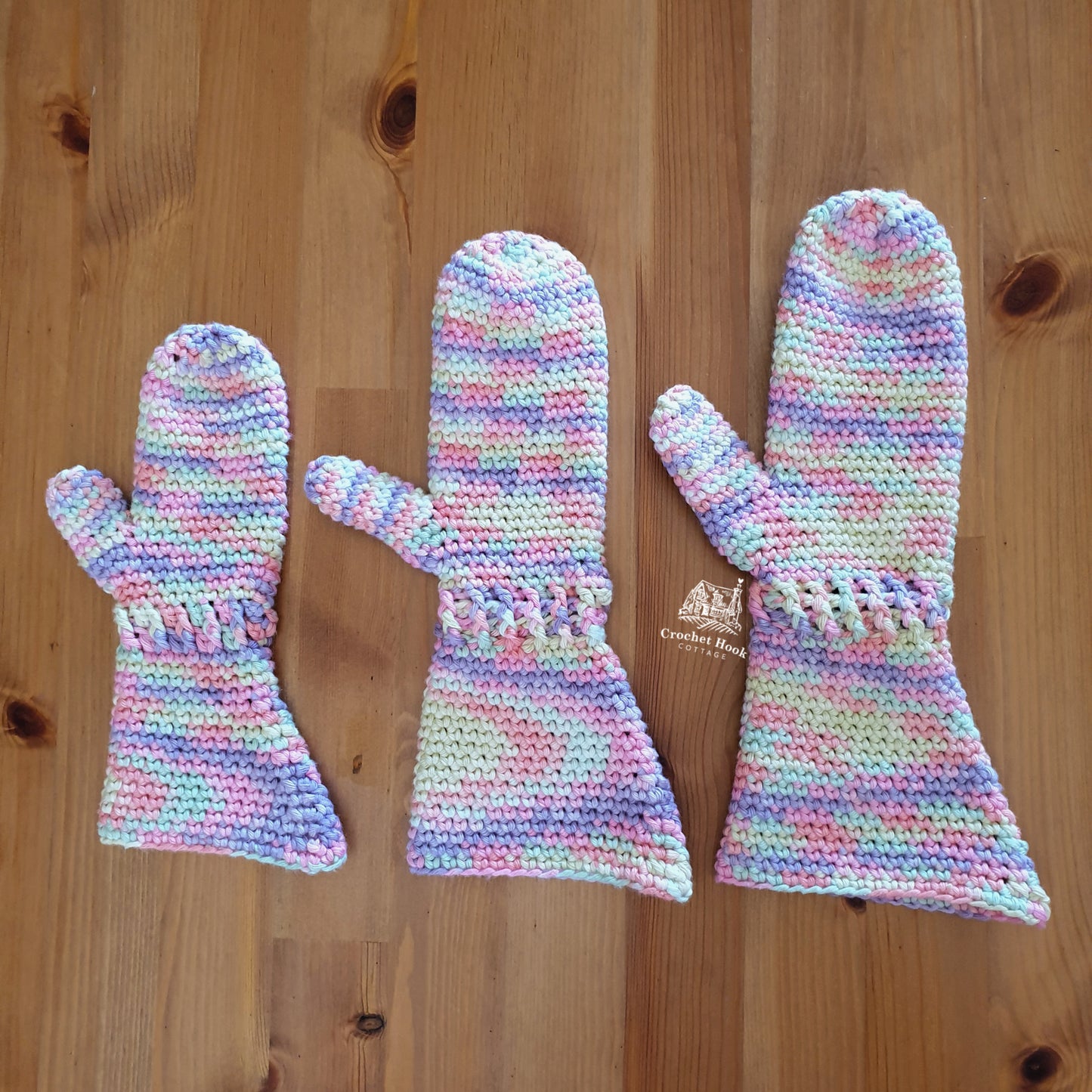 Children's gauntlye style mittens available in small, medium and large to fit ages 1 to 7 years, all three sizes shown in photo for size comparison