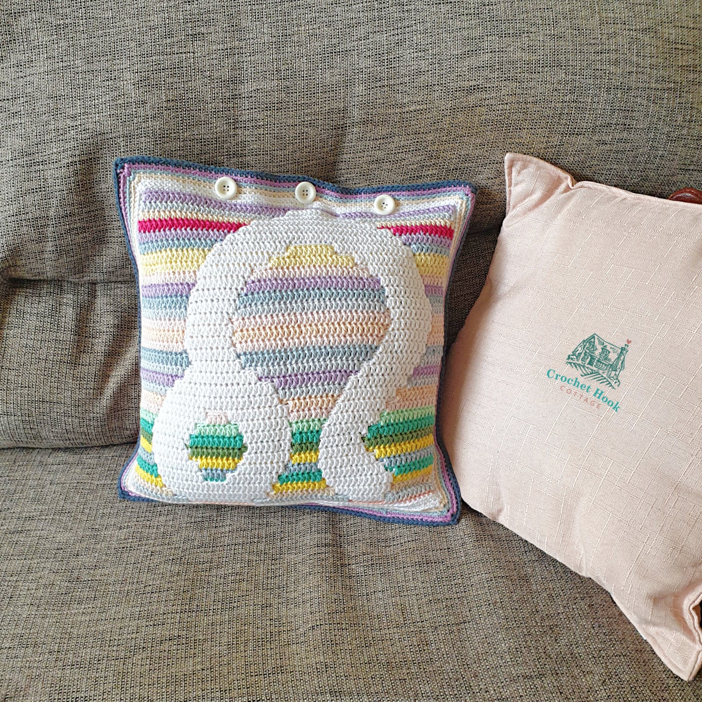 Crochet Pattern - Leo Cushion Cover - mosaic crochet pattern