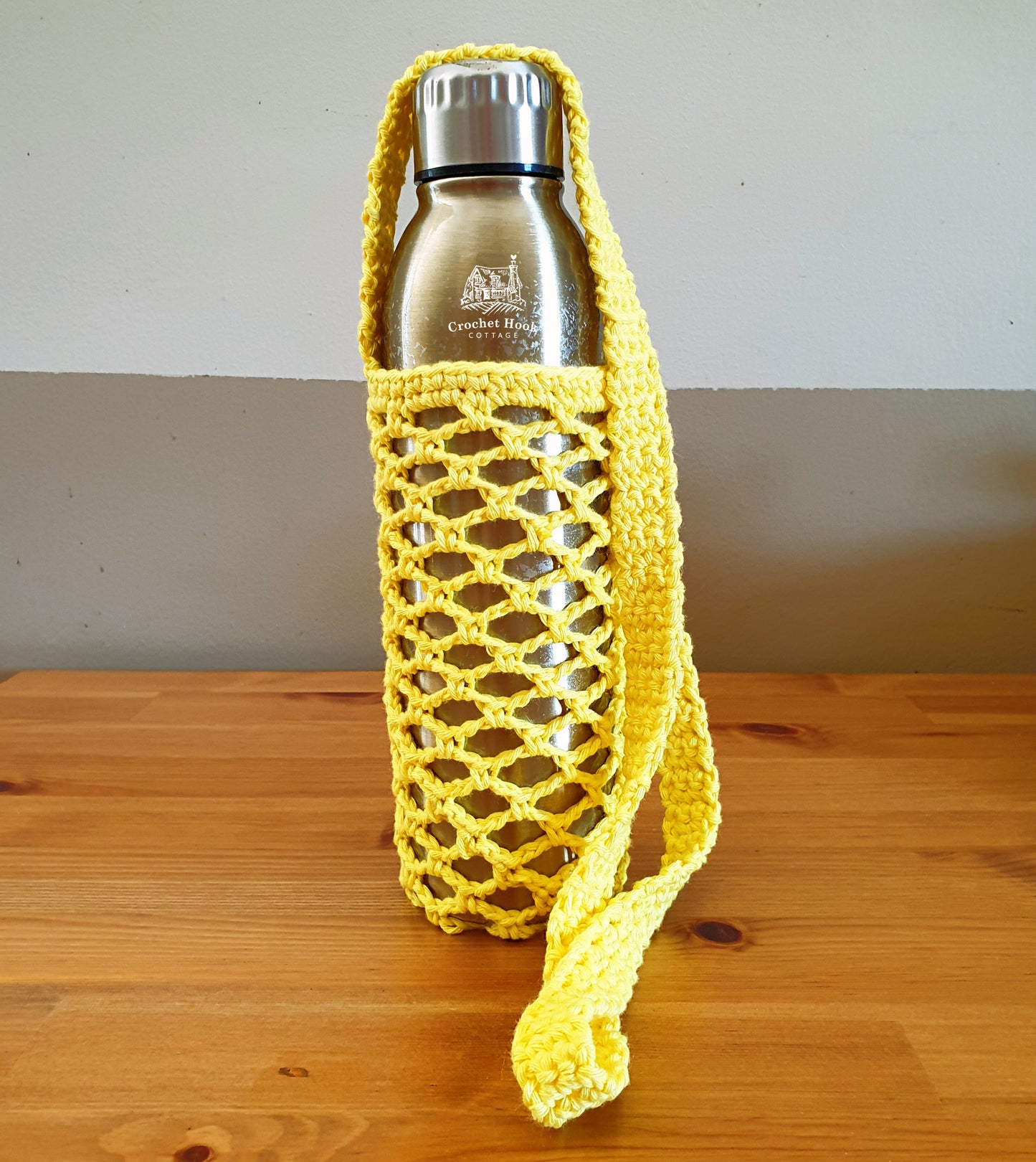Bottle Holder, Hands free Drink Bottle Bag, available in assorted colours