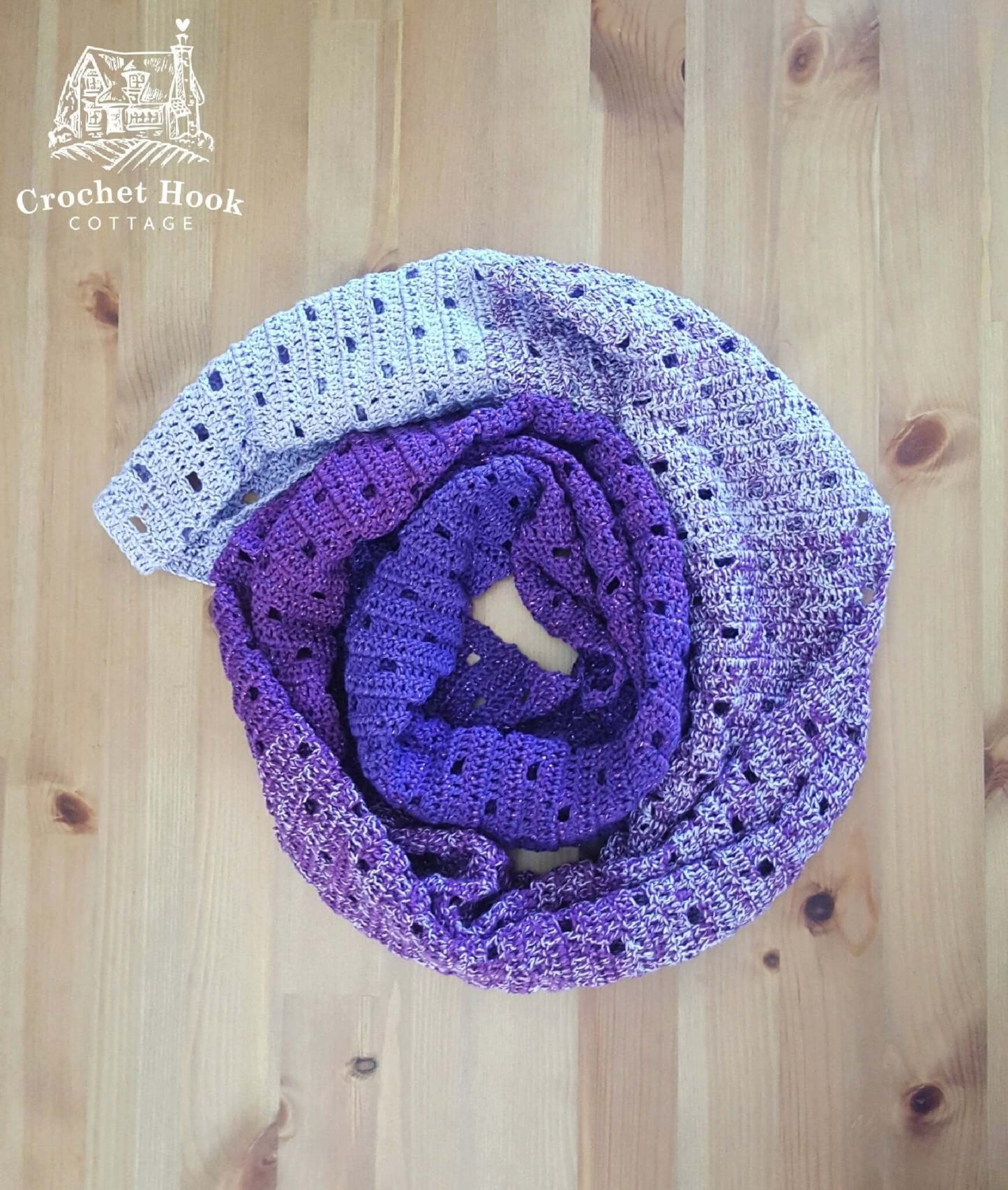 Aurora Scarf - www.crochethookcottage.com