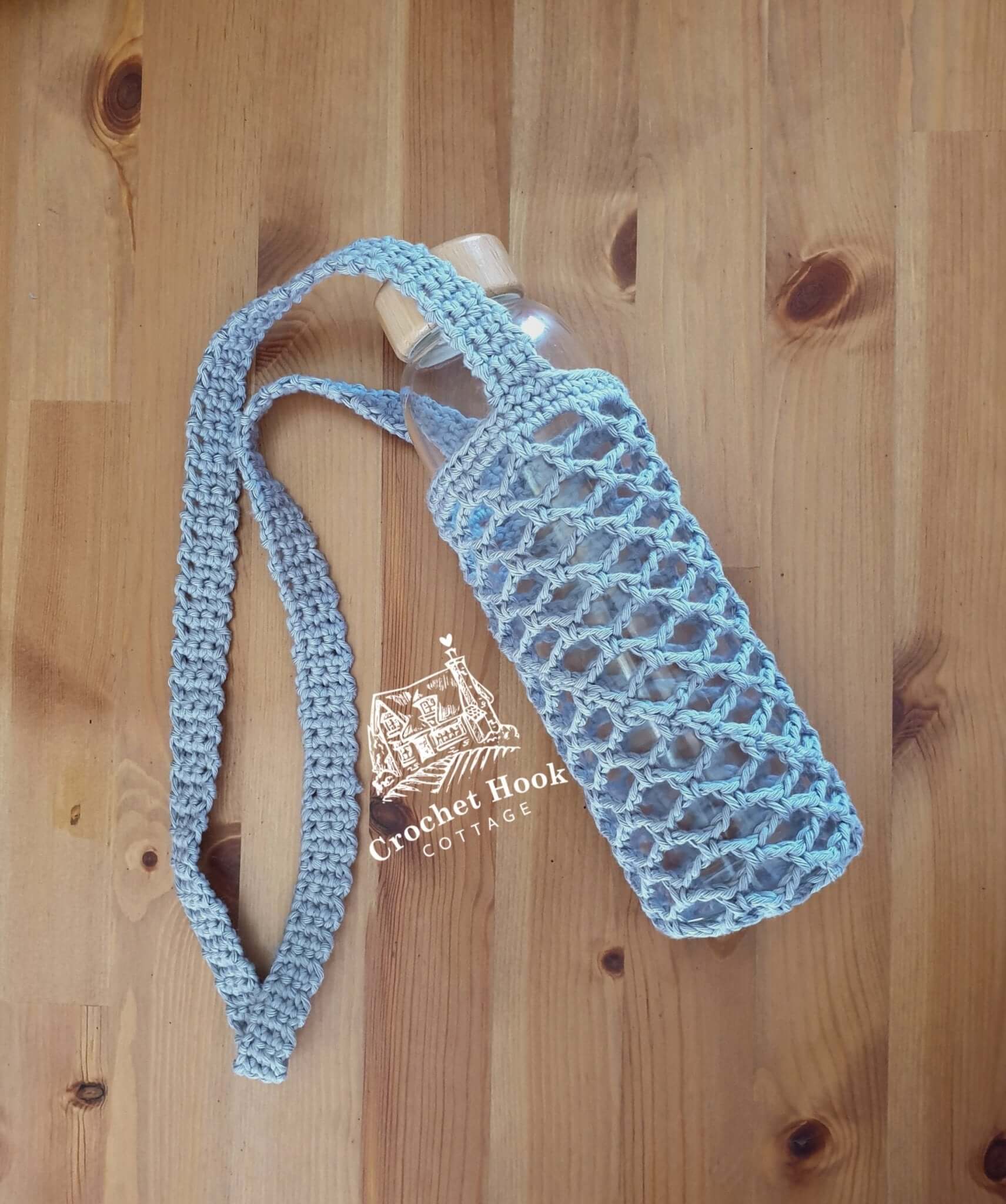 Silver Grey Bottle Holder, hands free drink bottle bag with shoulder strap, crocheted in 100% cotton yarn, mesh net design with shoulder strap