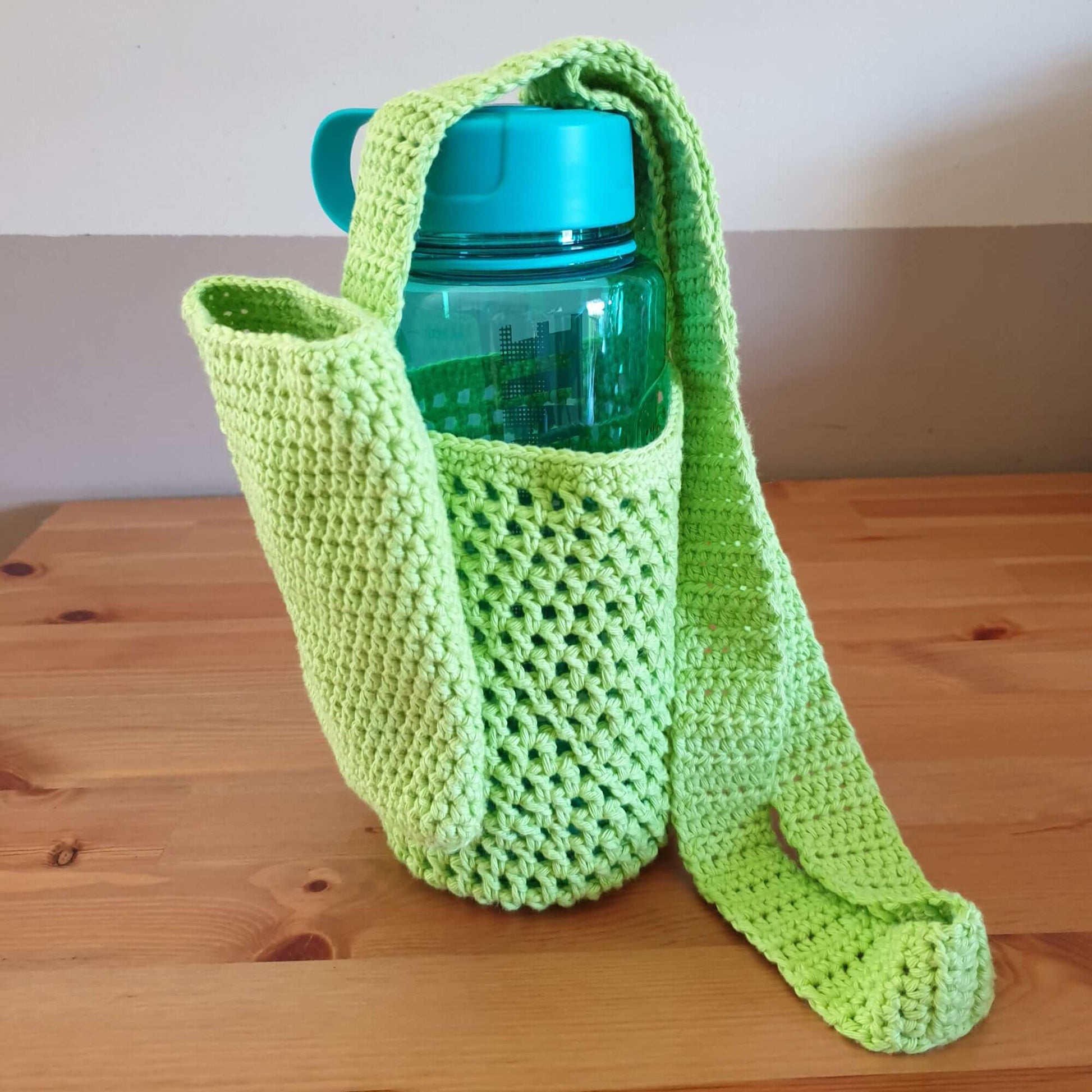 Crossbody Bottle Holder with Phone Pouch - www.crochethookcottage.com