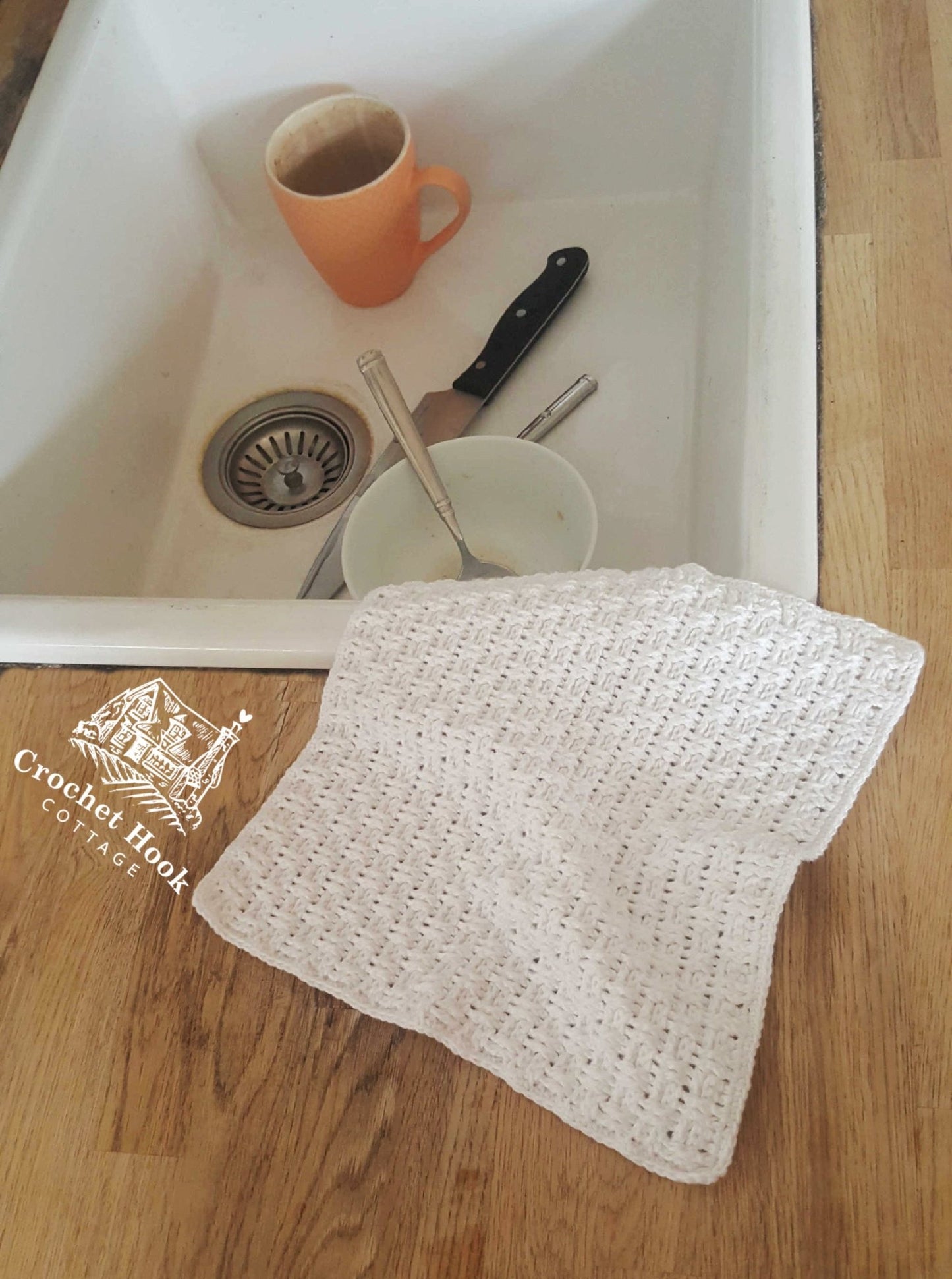 White Basketweave Cleaning Cloth - www.crochethookcottage.com